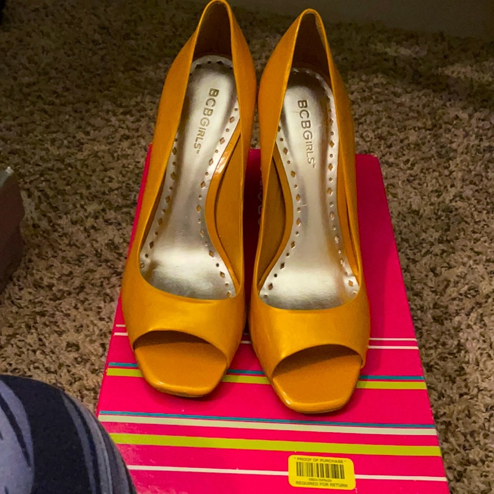 BCBG Oil Yellow 7.5M